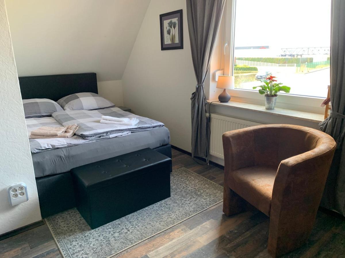 Privates Ferienzimmer An Der Nordsee Husum  Esterno foto